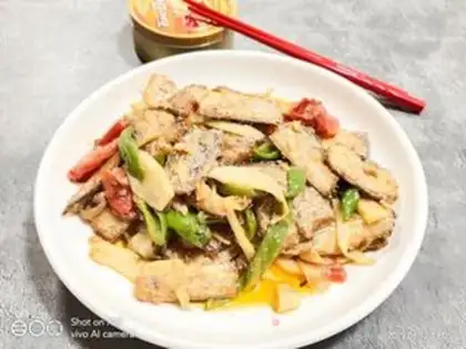 Make Ginger-fried fish step 8