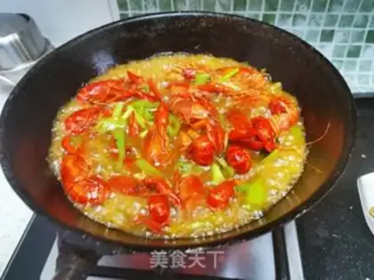 Make Spicy lobster step 6
