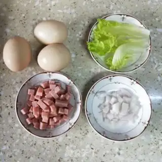Make Ham fried eggs step 0