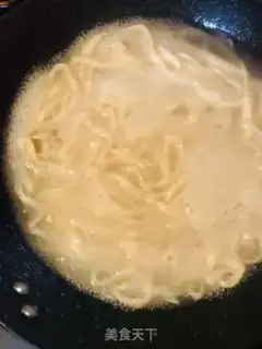 Make Soy sauce chicken noodle step 4