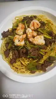 Make Beef shrimp noodles step 6