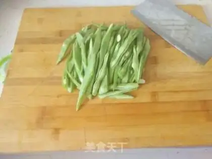 Make lentils fried meat step 1