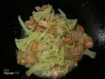 Make Five flowers, shrimp, tofu step 6