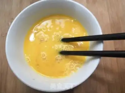 Make Yellow eggs step 3