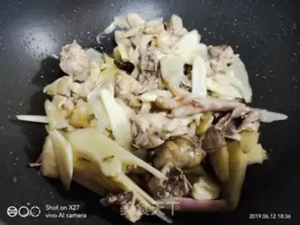 Make A green ginger mushroom beer and chicken step 6