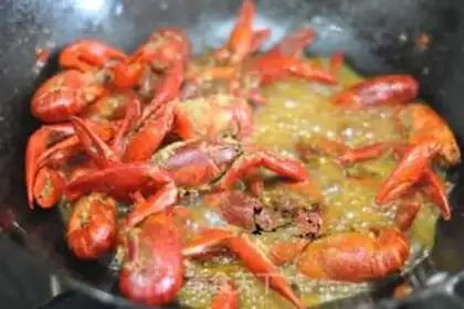 Make Drunk lobster step 7