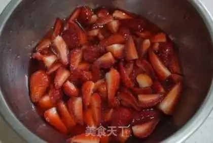 Make Strawberry jam step 3