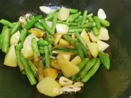 Make Sausage fried potatoes and beans step 7