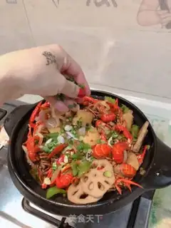 Make Spicy lobster step 22