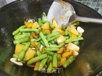 Make Sausage fried potatoes and beans step 8