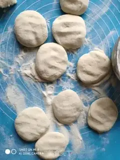 Make Puffy pork buns step 6