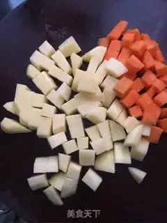 Make Curry potato chicken step 1