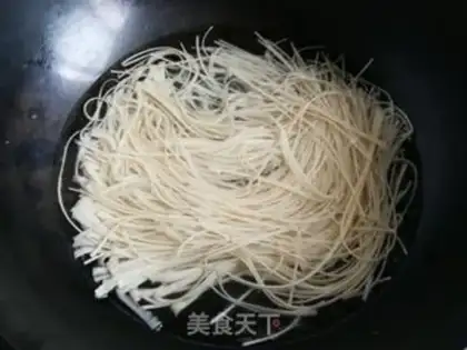 Make Vegetable noodles step 3