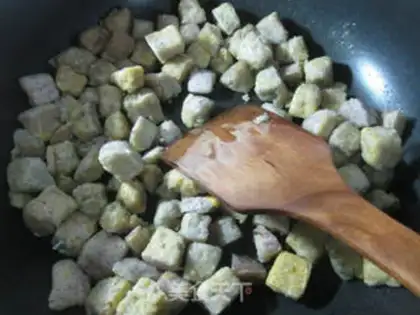 Make Peaches are white and sorghum buns step 6