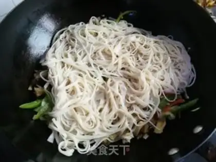 Make Vegetable noodles step 5