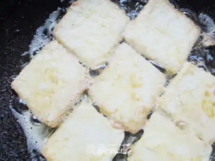 Make Tomatoes and tofu soup step 4