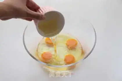 Make Black Jell-O Chelsea Lollipop step 1
