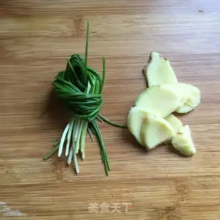 Make Pig hoof and soybeans step 2
