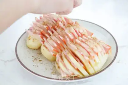 Make A thousand-storey accordion potatoes step 2