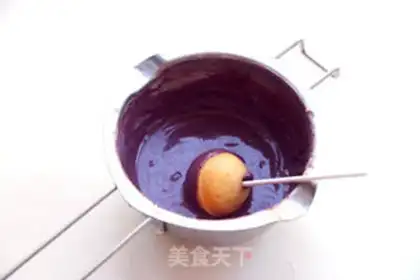 Make Black Jell-O Chelsea Lollipop step 11