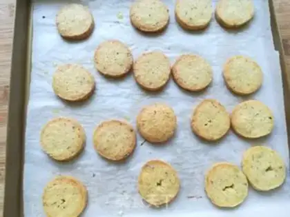 Make Garlic cookies step 7