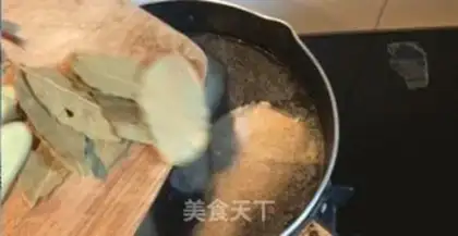 Make The delicious saloon chicken step 3