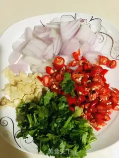 Make Spicy lemon chicken claws step 1