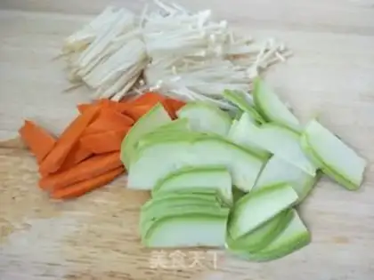 Make The sauerkraut soup step 1