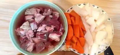 Make Curry radish beef step 1
