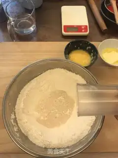 Make Snowflake bagels step 1