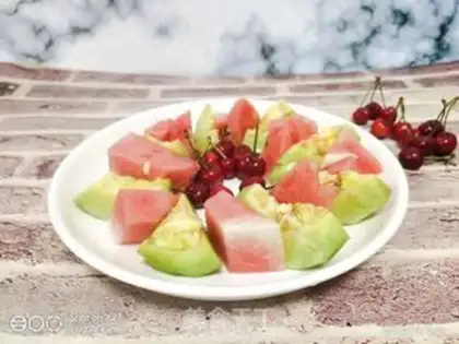 Make Fruit Tray step 5