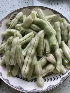 Make Potato bean horns step 0