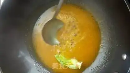 Make Gold Tom sea cucumber step 6