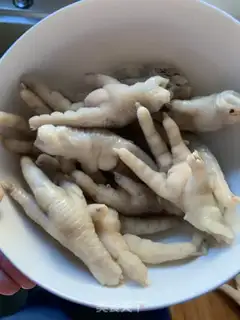 Make An appetizer chicken claw step 0