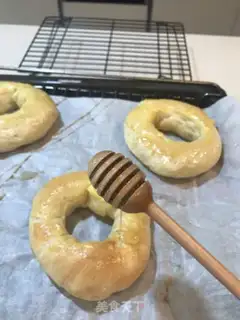 Make Snowflake bagels step 15