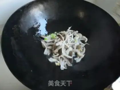 Make Scrambled mushrooms step 8