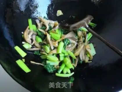 Make Scrambled mushrooms step 12