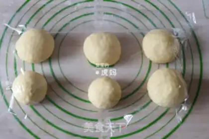 Make Onion cheese bread step 5