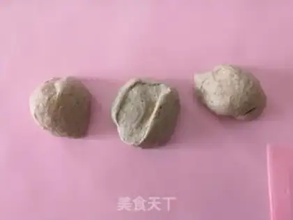 Make walnut toast step 4