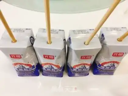 Make Yogurt popsicle step 2