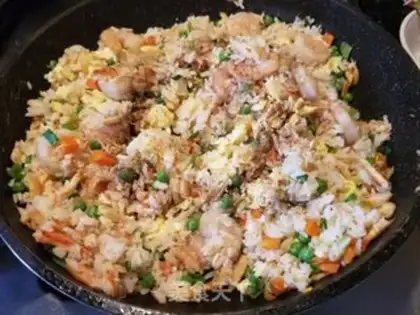 Make Shrimp crab fried rice step 8