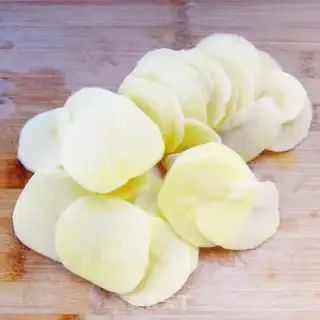 Make Frozen potatoes step 1