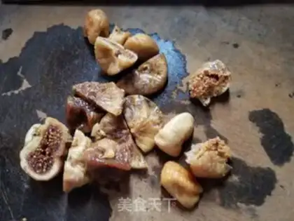 Make Soup with figs step 1