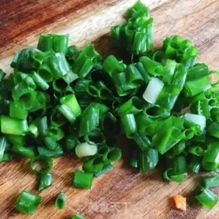 Make Shrimp carrots and eggs step 2