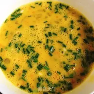 Make Shrimp carrots and eggs step 4