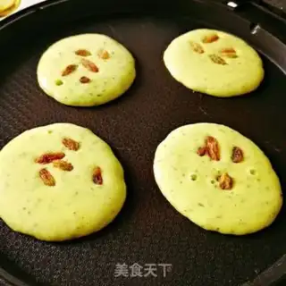 Make cucumber egg muffins step 9