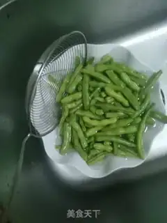 Make Four seasons of bean stew step 1