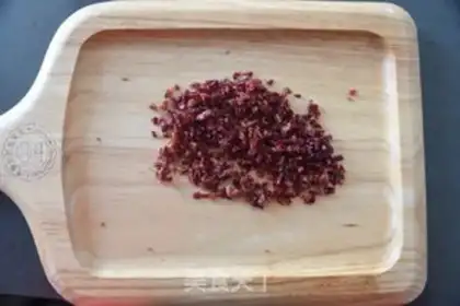Make Cranberry Madeleine step 1