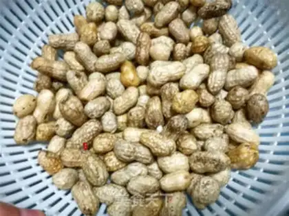 Make Salted peanuts step 1