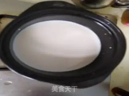 Make Black Ears and Eggs step 1